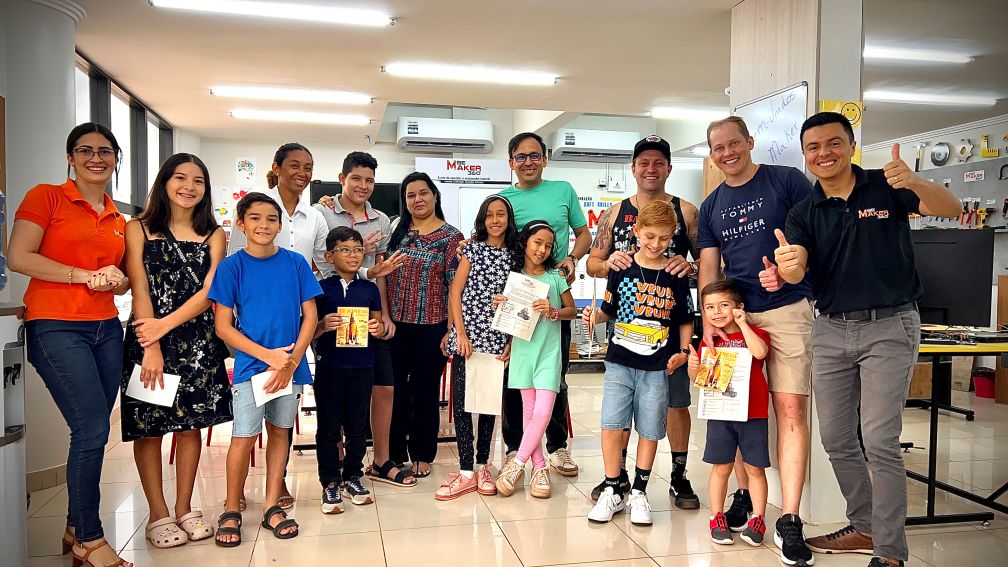 Alexander Ganan Bayer - Alexander Bayer